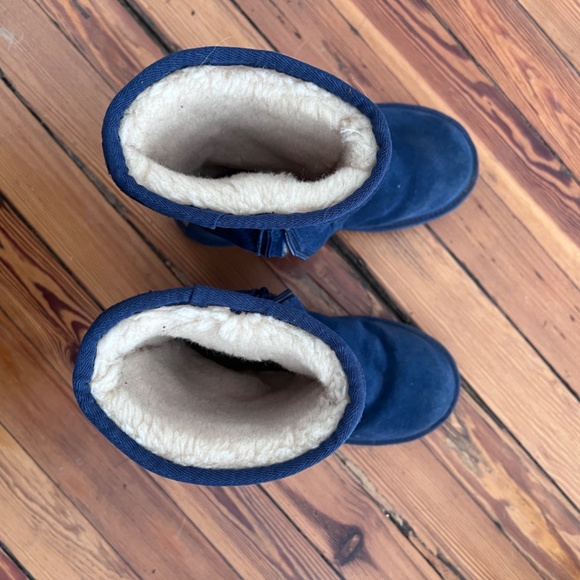 GUC Blue classic Ugg boots - Picture 6 of 7